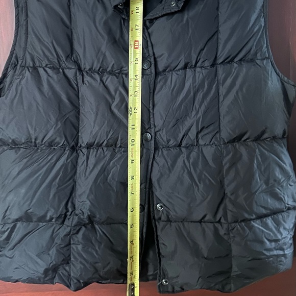 LL Bean Goose Down Black Vest - Picture 5 of 10